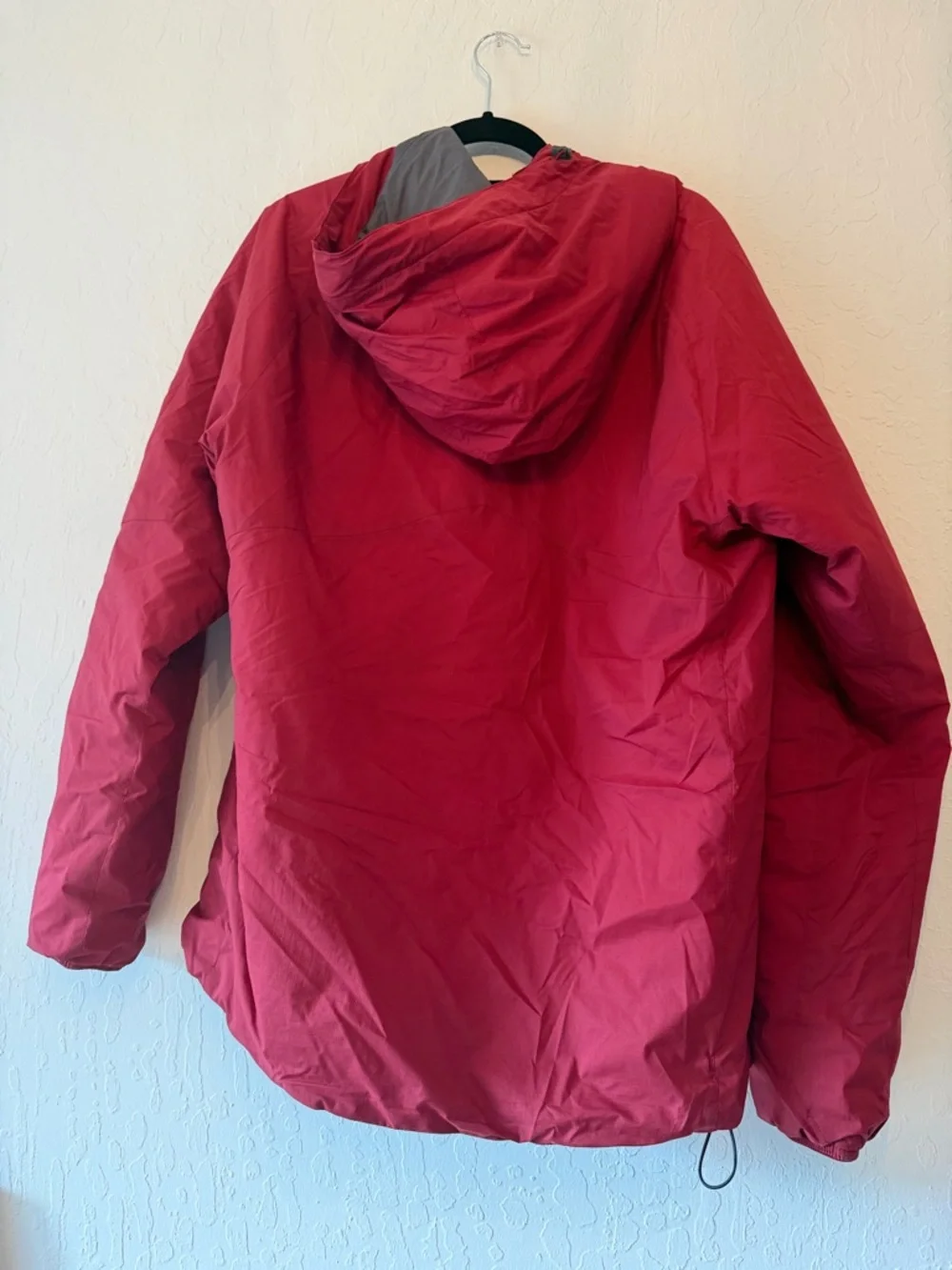 Outdoor Research Refuge Insulated Hooded Jacket Hiking Packable Lightweight - Picture 2 of 7
